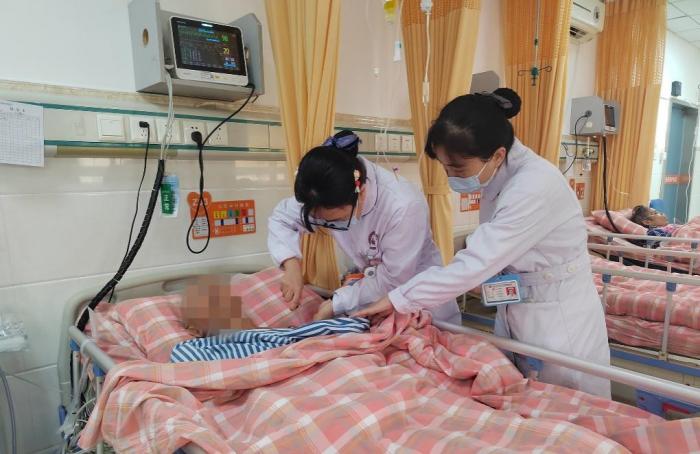 湘南学院附属医院免陪照护服务，让“一人住院全家忙”成过去1 (4).jpg