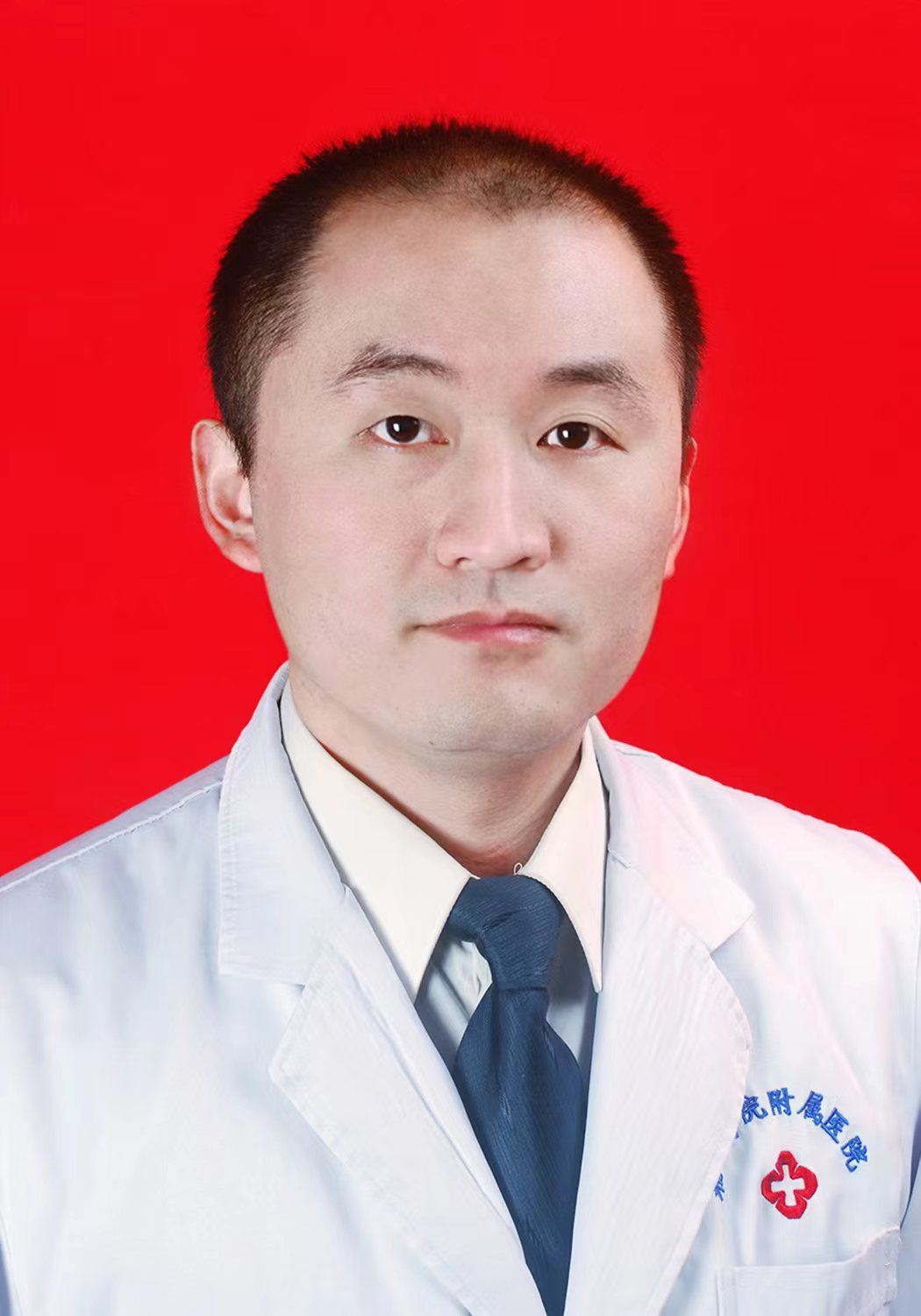 田华